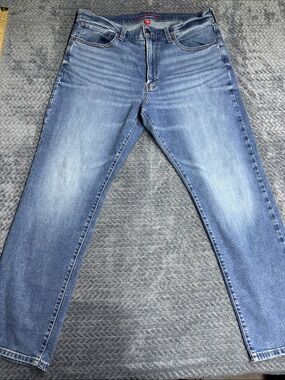 Lucky Brand Men's Light Blue Straight Jeans